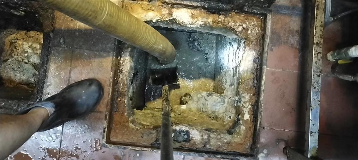 可克达拉化油池清理-污水池清掏